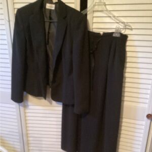 Vintage Villager by Liz Clairborneblack maxi skirt suit, size 6